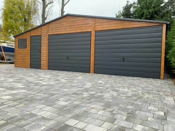 Garaż blaszany podwójny z pom .gospodarczym 9m x 6m